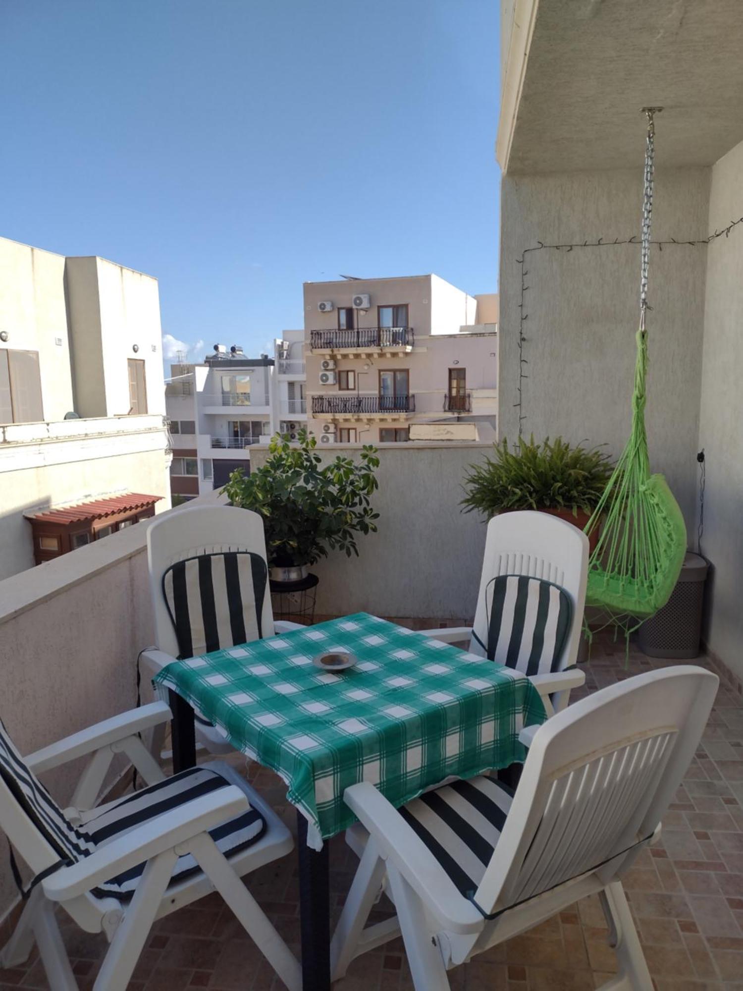 Confortable And Quiet Apartment In St. Julian Сент Джулианс Экстерьер фото